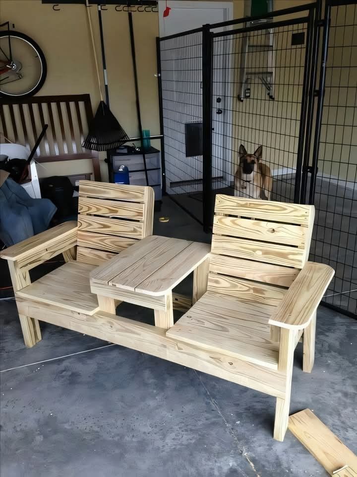 Seat Bench With Middle Table