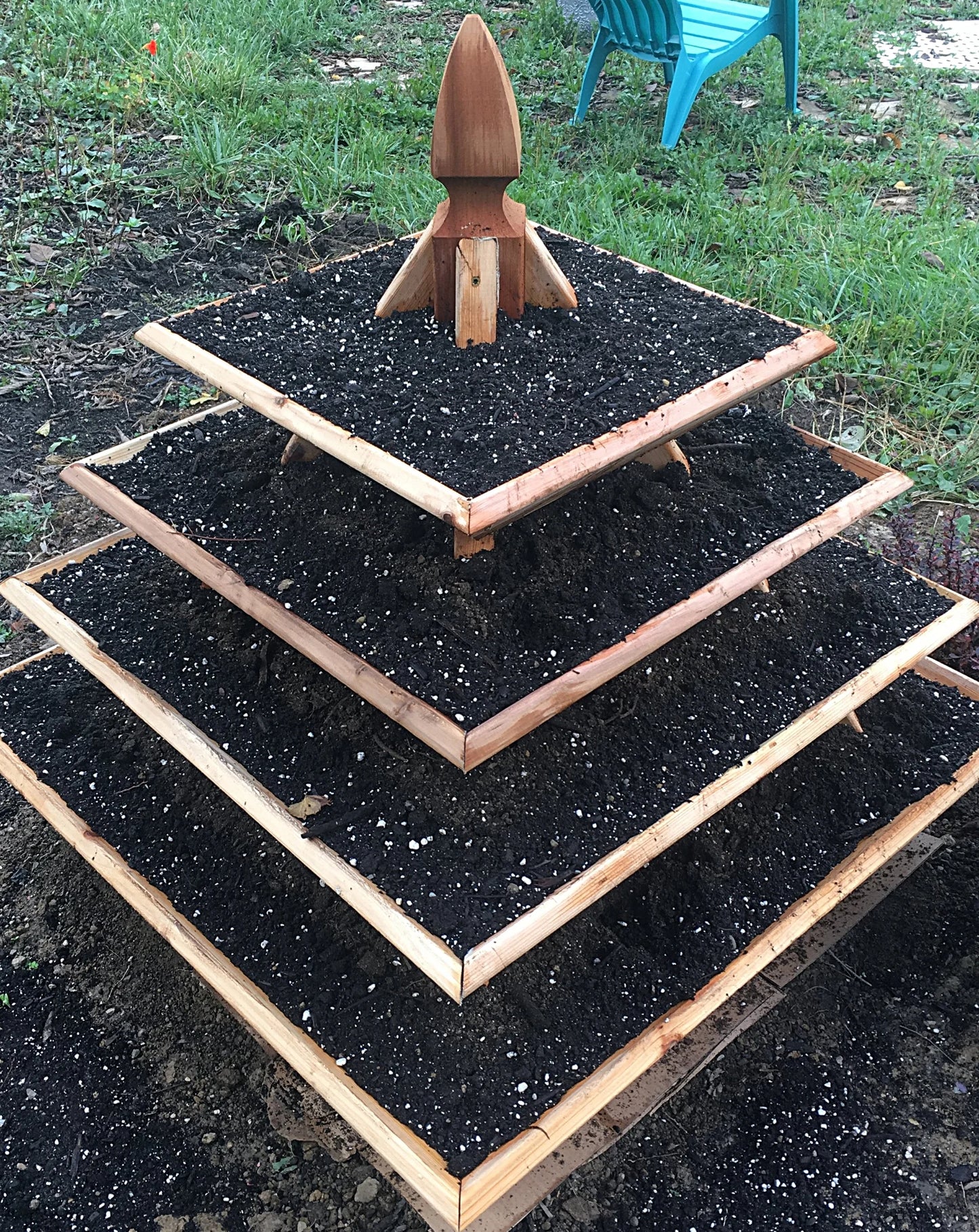 DIY Pyramidal Flower Box plan
